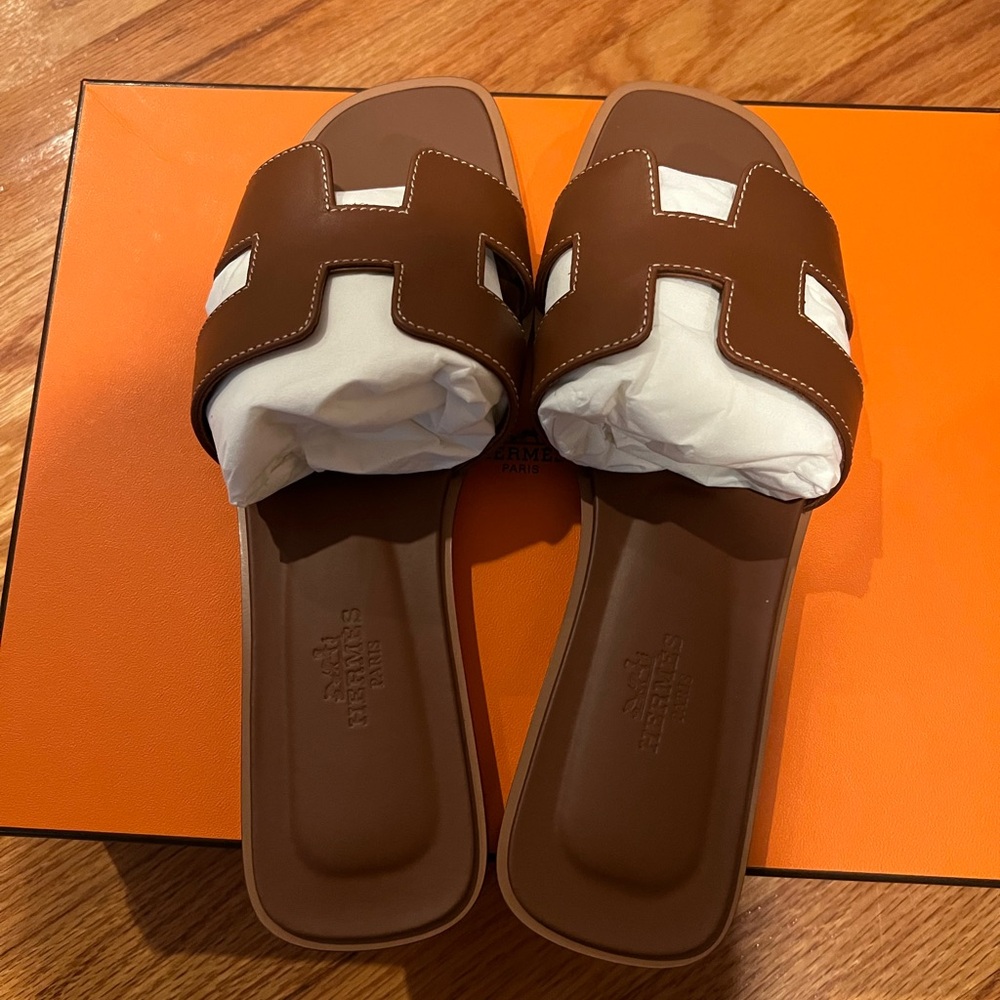 Hermes Oran Gold sandals 37.5